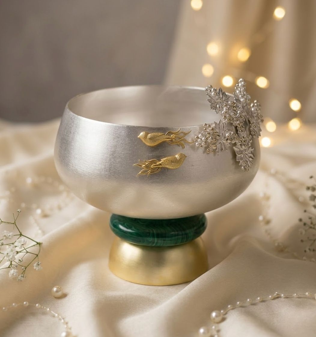 Golden Bird Urli