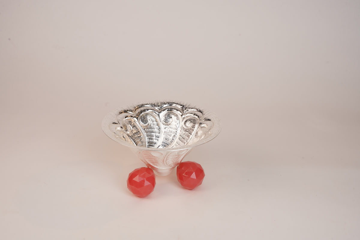 Silver Plated Bowl Urli with Resin Base | Decorative Multi-Purpose Urli by Siansh
